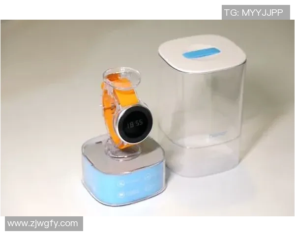 赠予足球巨星一枚珍贵手表见证辉煌时刻与荣耀成就