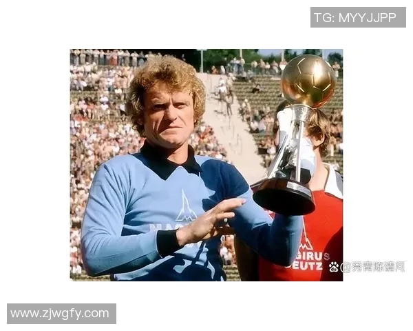 足球场上的24号传奇球星盘点与他们的辉煌成就 足球场上的24号传奇球星盘点与他们的辉煌成就