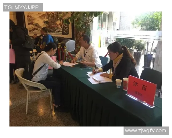 足球明星化妆后街头奇遇展现不一样的魅力与风采 足球明星化妆后街头奇遇展现不一样的魅力与风采